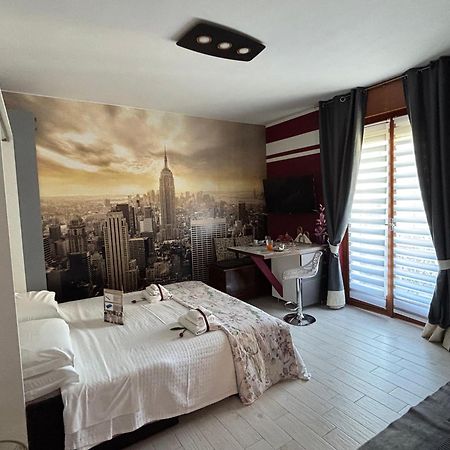 Studio Flat Policlinico G B Rossi Borgo Roma Verona Ngoại thất bức ảnh