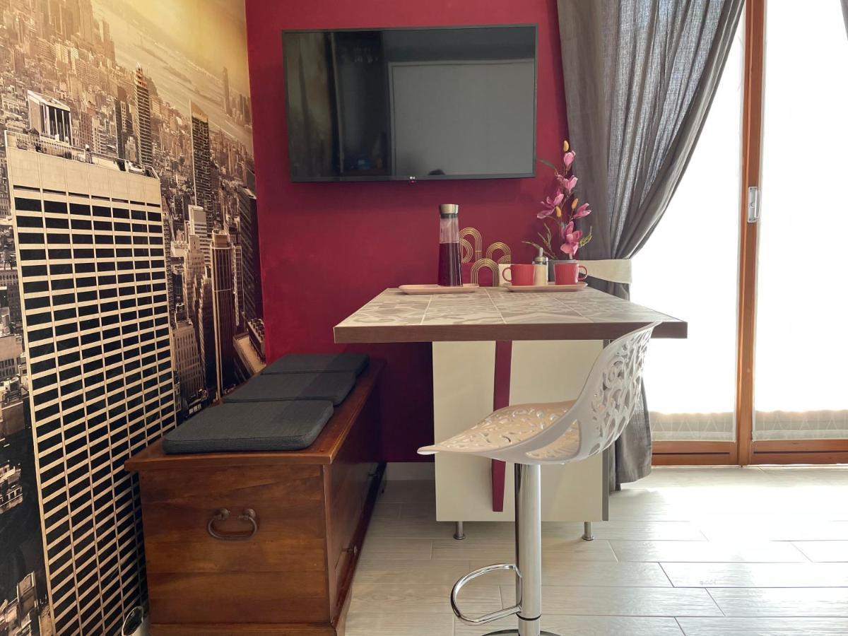 Studio Flat Policlinico G B Rossi Borgo Roma Verona Ngoại thất bức ảnh