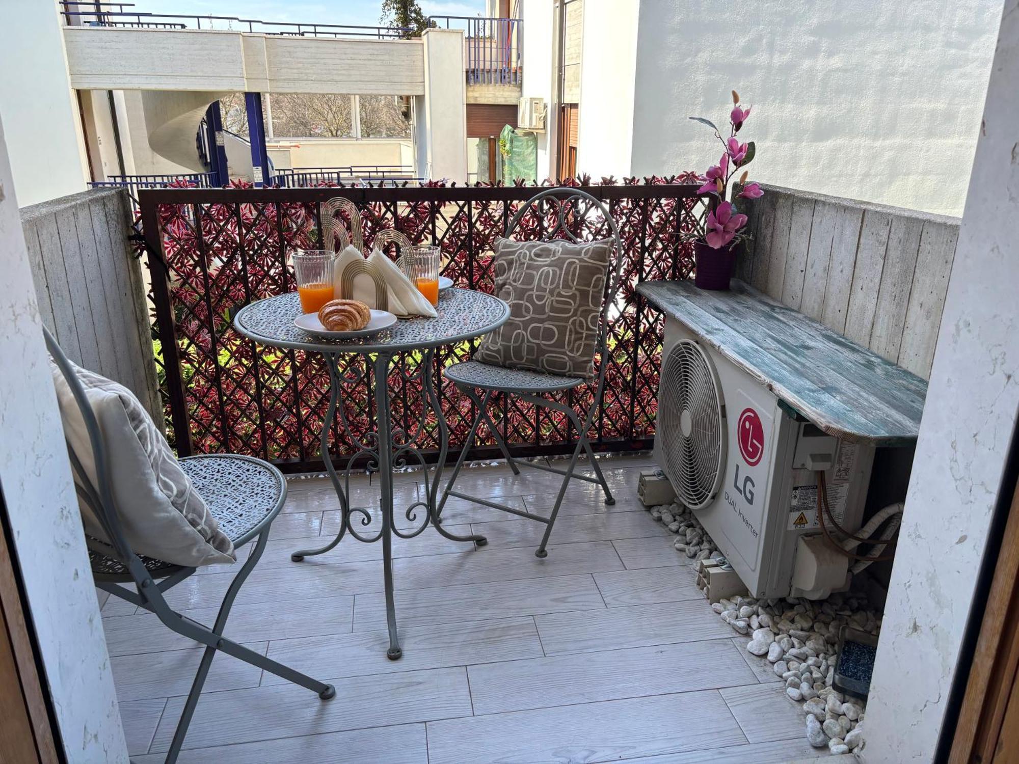 Studio Flat Policlinico G B Rossi Borgo Roma Verona Ngoại thất bức ảnh